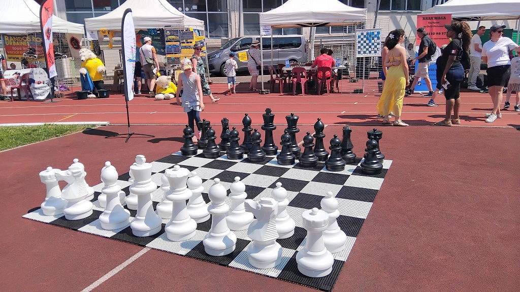 trouve ton sport échecs