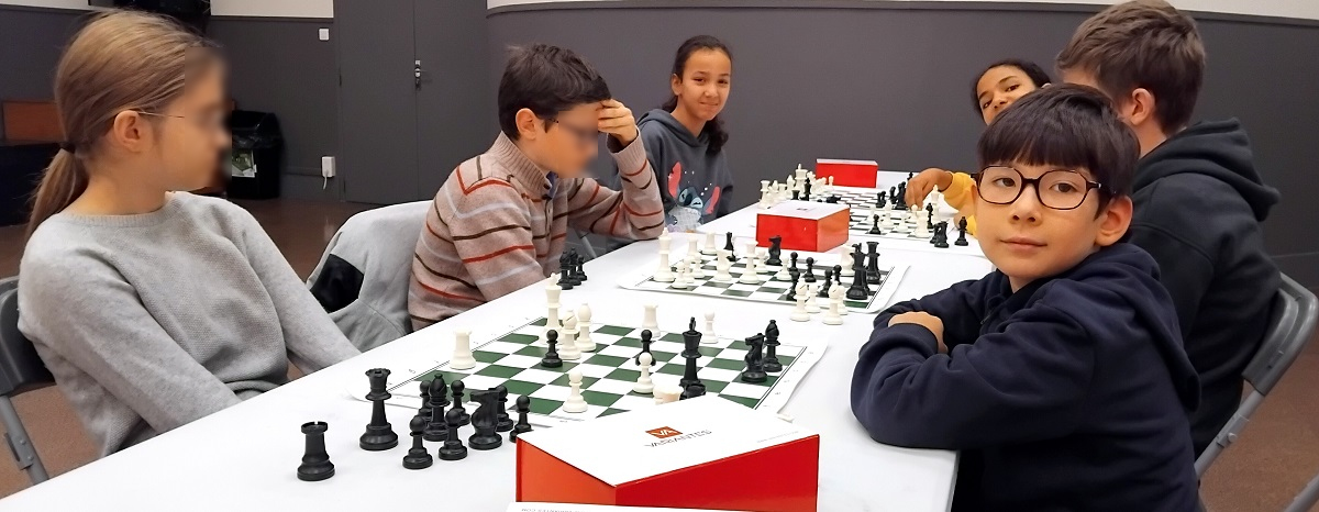 stage échecs vacances montrapon