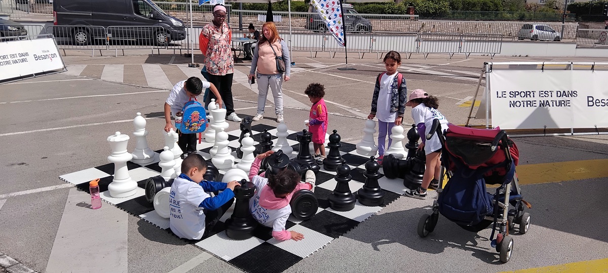 kids run montrapon échecs